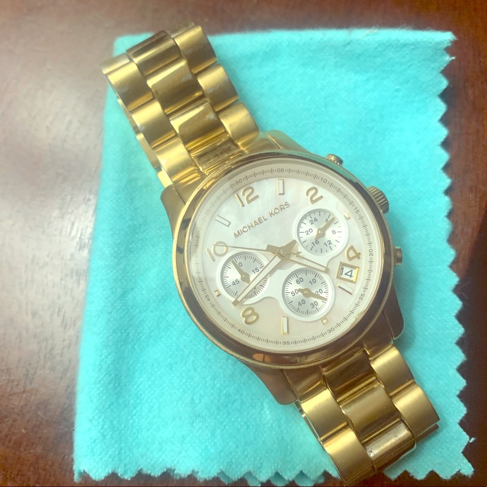 Michael Kors Large Face Gold Chain Link Watch
